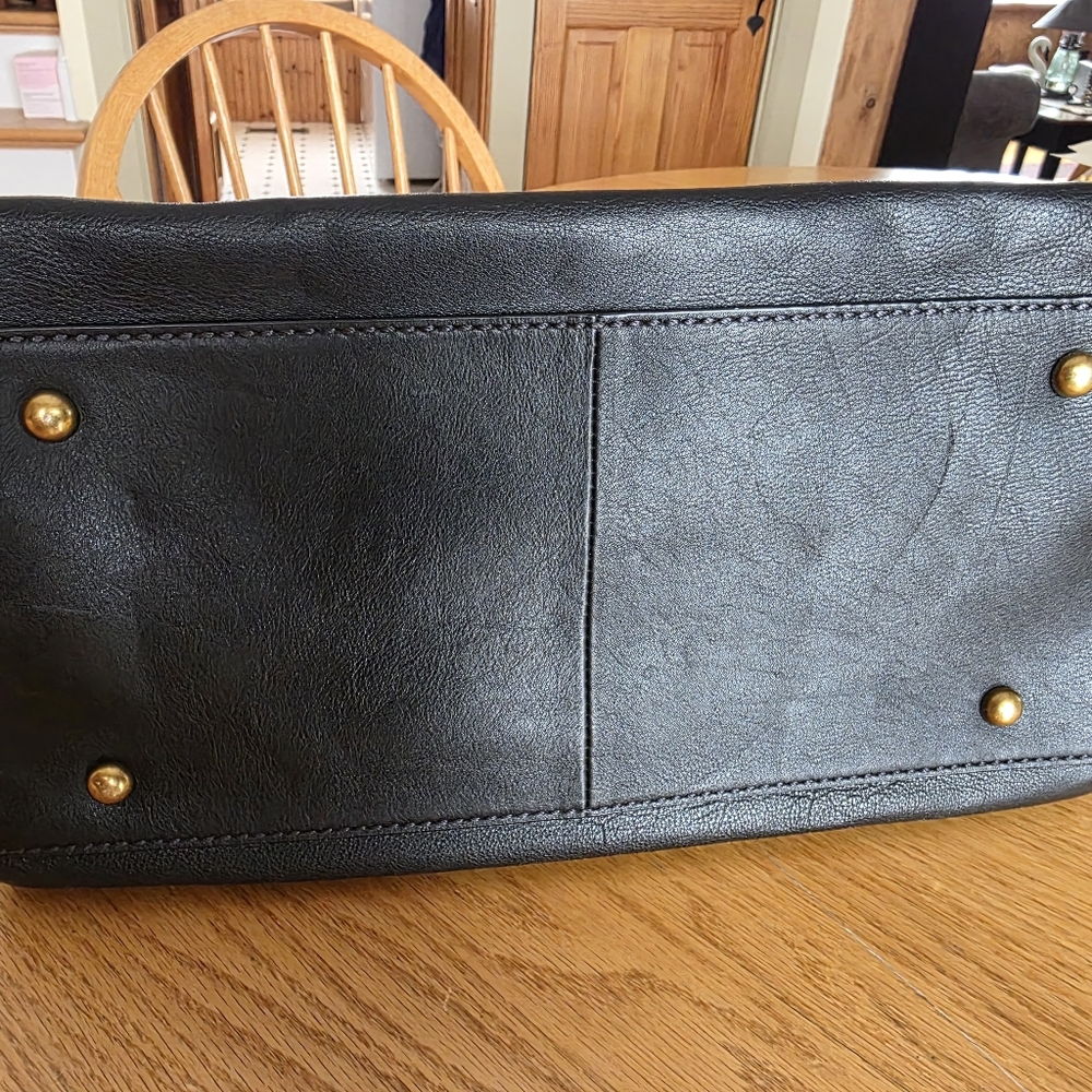 Frey 100% Leather Gold Hardware Black Hobo Satchel Purse 12 1/2 W X 7" D X 10" H - Picture 4 of 11